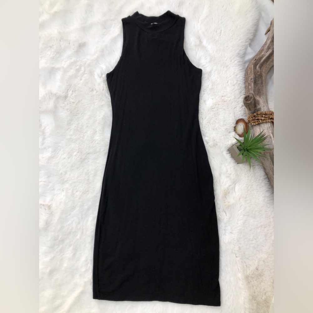 Velvet Torch Black Classic Bodycon Fully Lined Midi Dress